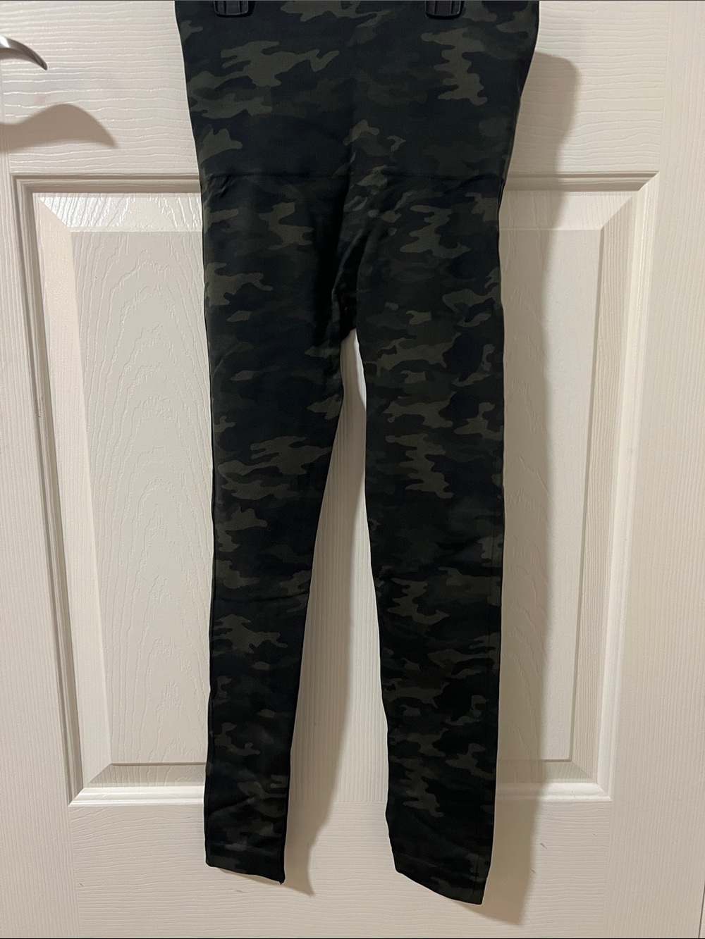 SPANX Women's Camo Leggings - Black/Olive
